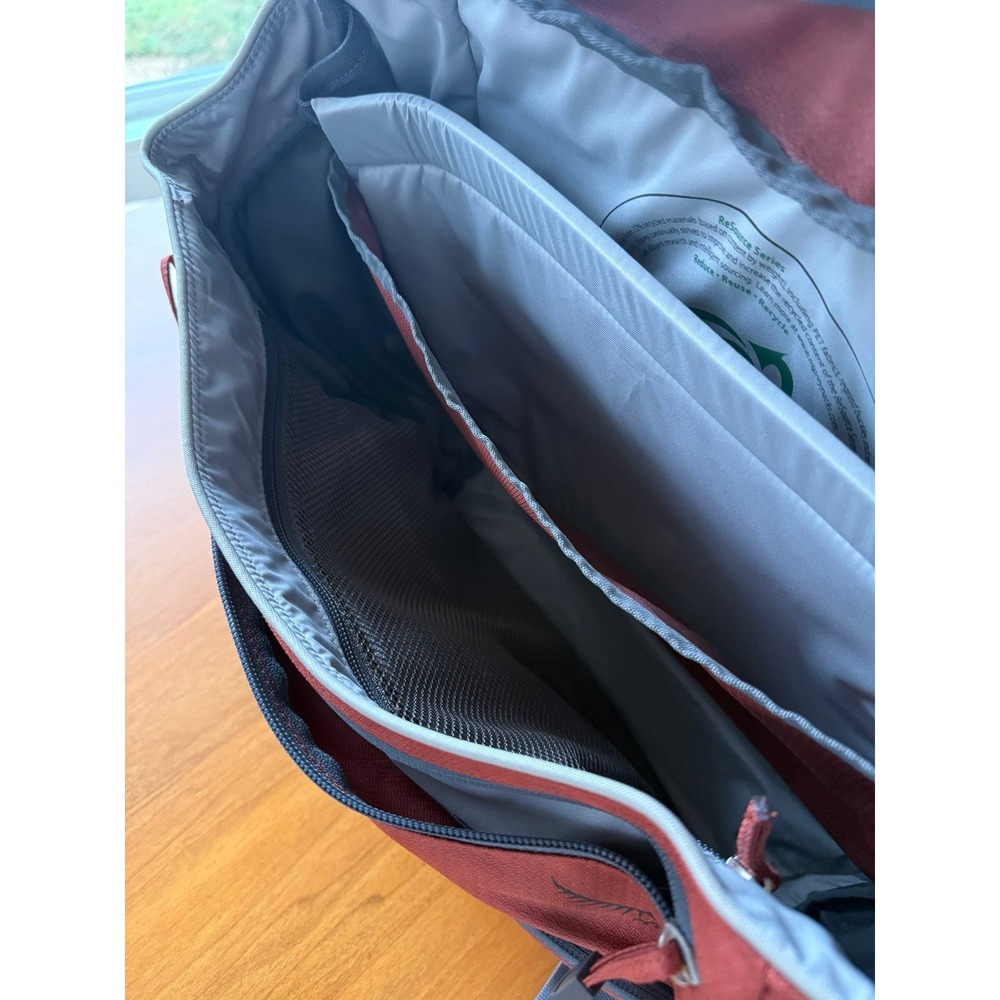 Osprey Elroy Courier Bag.  Burnt orange grey - Picture 5 of 5